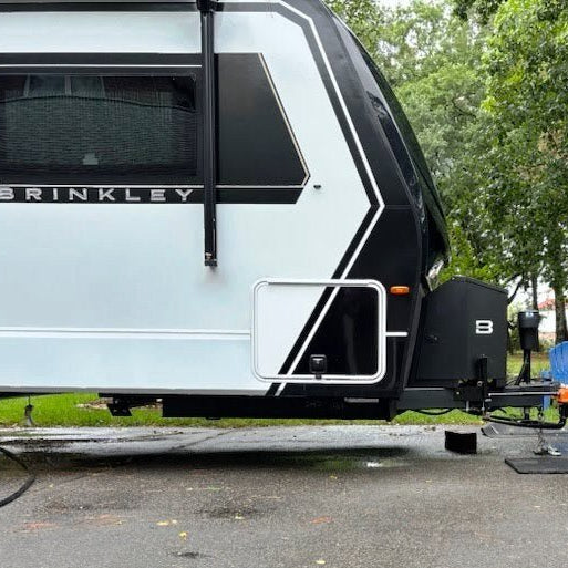 The Ultimate Hensley Arrow installed on a Brinkley Travel Trailer.
